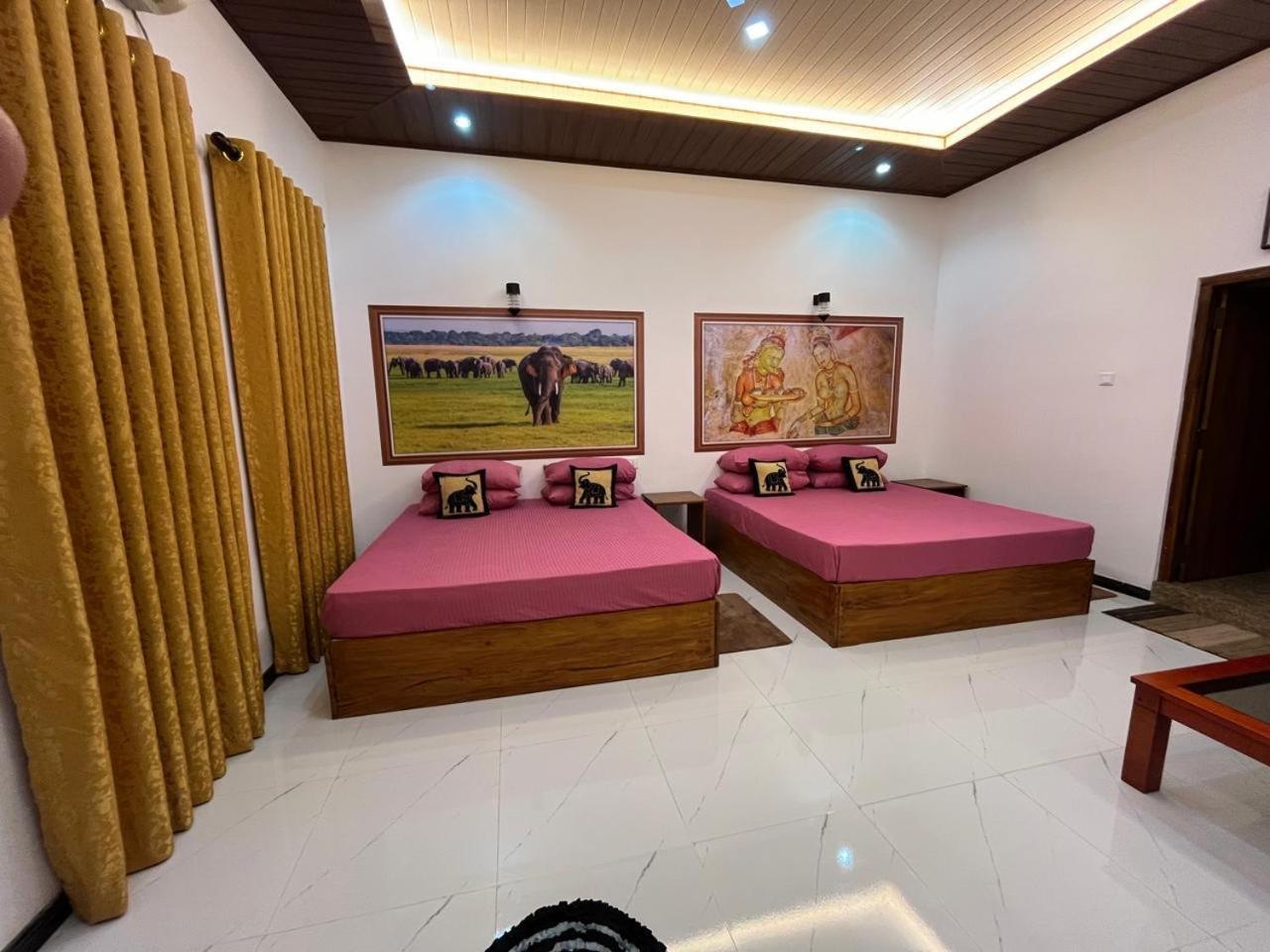 Hotel Gala Addara ดัมบูลลา ภายนอก รูปภาพ